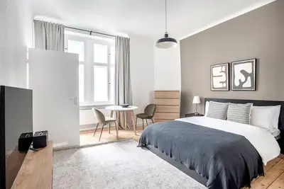 Image de Hip Friedrichshain Studio at Boxhagener Platz, by Blueground