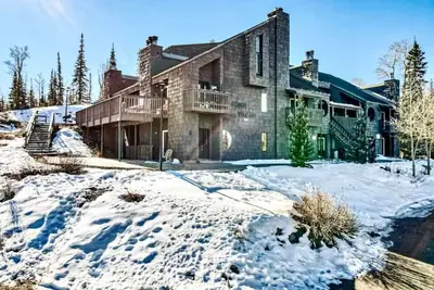 Image de Eagle Roost Retreat in Brianhead by Ski Lifts