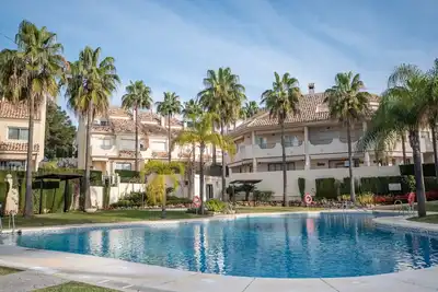 Image de Maison de ville en front de mer, orientée sud, avec vue sur la mer à Costabella
