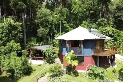 Image de Treeverb Beach House : Hexagonal Beach house in the Daintree