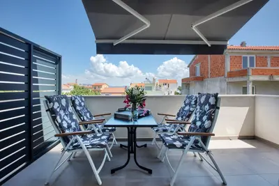 Image de Appartement d'une chambre avec la terrasse Betina, Murter (A-20450-b)