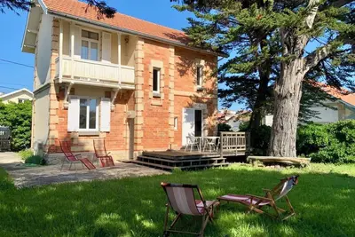 Image de Villa les Cèdres - Liebevoll Renoviert mit Großem Garten
