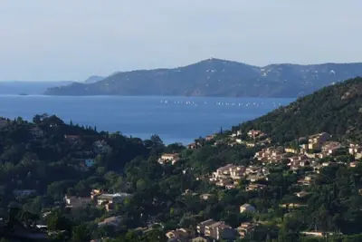 Image de Quietly situated villa with sea view and heated pool in Rayol -Canadel free wifi