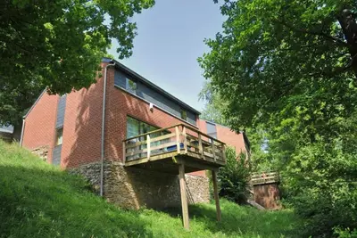 Image de Bungalow א Hastiטre avec Terrasse