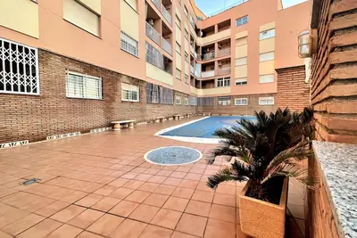 Image de Appartement à Roquetas de Mar avec Balcon