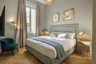 Image de \"Dimora San Frediano\" - Luxurious Apartment for Couples and Families