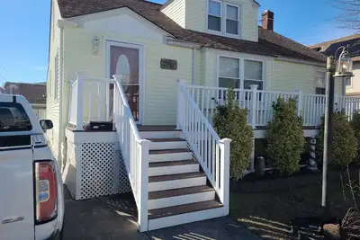 Image de 4 bedroom single family home in Nww!