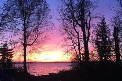 Image de Amazing Lakefront on beautiful Candle Lake. . .
