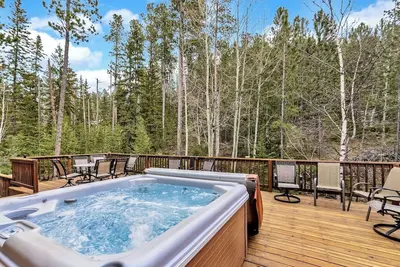 Image de Hoofprints Lodge, Black Hills, 5 bedroom, hot tub