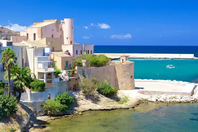Image de Purple House in Castellammare del Golfo