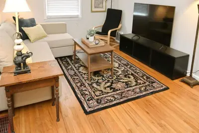 Image de 3 bedroom home 7 blocks from Nd, Firepit! (54231)