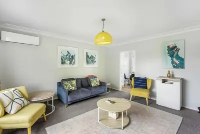 Image de Cosy Haven Unit with Garage and Air-con