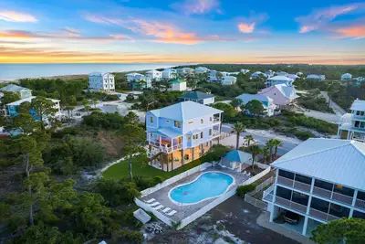 Image de Fall Availability! Walk to Beach! Neighborhood Pool! Sunset Views!