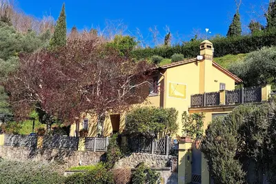 Image de The Colletto degli Ulivi - a terrace overlooking the sea and the hills of Versilia