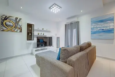 Image de Idyllic Apartment just off the Promenade