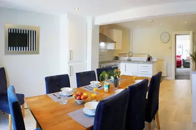 Image de Ellis House - beautiful house in Old town Filey