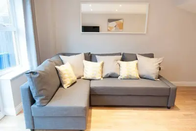 Image de Newly Furnished Aztec House (6 separate beds)