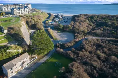 Image de Maytree Cottage - 4 Bedroom Holiday Home - Tenby