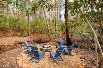 Image de Trail Side Retreat, great cabin for small family vacation, honeymoon, or peacefu