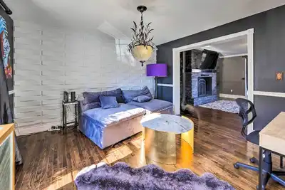 Image de Saint Charles House Near Historic Downtown!