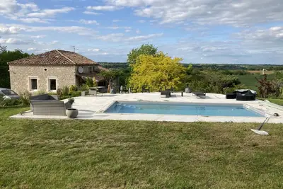 Image de Ferme Contemporaine Avec Piscine Chauffé en Pleine Campagne