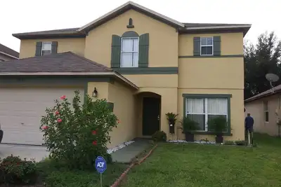 Image de Comfortable 4 Br with pool close to Disney and attractions