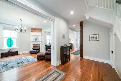 Image de Stately Victorian with a Modern Flair