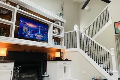 Image de Charming Annapolis Beach Cottage by the Bay with Hot Tub, Gourmet Kitchen & Pier