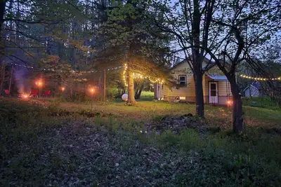 Image de Cabin on 25 Acres of Forest