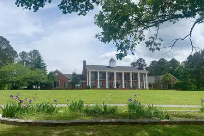 Image de Spacious Villa On North Georgia Farm with Tennis/Pickleball & Pool