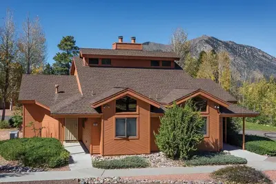 Image de 2bd/Flagstaff - Full Kitchen, Living Room, W/D and Balcony!