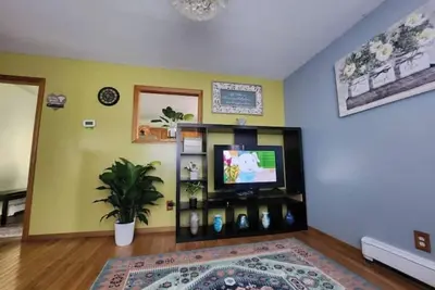 Image de Cheerful 2-Bedroom Home With On Premises Parking