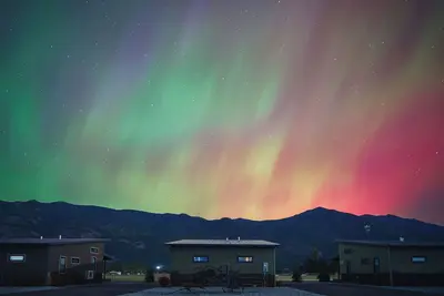 Image de Blaine-Brand New 2 Bed/Bath Cabin with Stunning Mountain Views! Close to Gnp