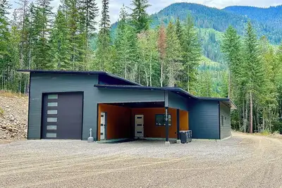 Image de New! Beautiful Mountain Retreat. Snowmobile/Ski/Fish/Bike/Hike/Hot Pools/Relax