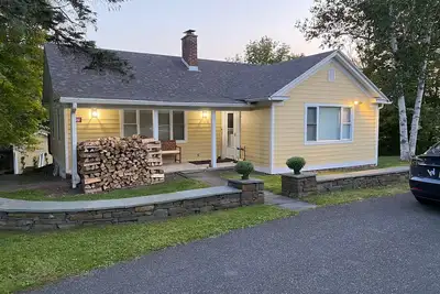 Image de Ski retreat with views of Windham, in heart of town near all.