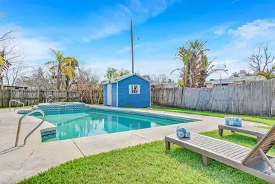 Image de Beautiful Daytona Beach home with pool- 10 min from the beach