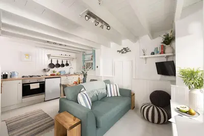 Image de A delightful character cottage for couples and their dogs in the heart of Newlyn in Cornwall