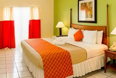 Image de Enchanting Getaway Vacation! Minutes’ Walk from Pigeon Island National Park