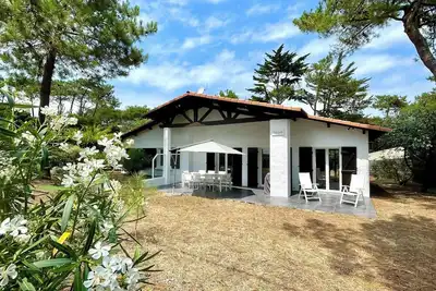 Image de Dans les 44ha du Cap Ferret maison pour des vacances idéales