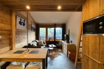 Image de T2 avec Coin Nuit, Sud, Vue Montagnes, Wi-Fi, Non-Fumeur