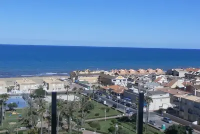 Image de Bright dream penthouse with private roof terrace and stunning sea views