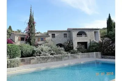 Image de Maison Corse N°3 proche de la mer avec piscine.
