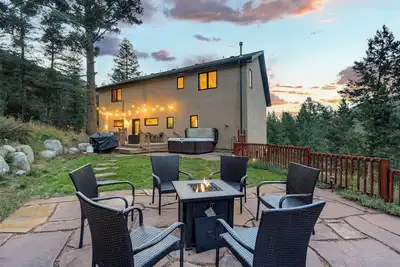 Image de Mtn Getaway Near Pikes Peak | Hot Tub & Pool Table