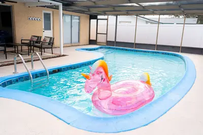 Image de Private Pool Oasis in Pet-Friendly Home \n