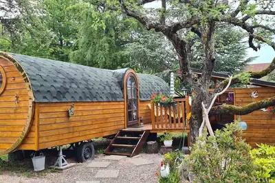 Image de Gîte d'Alsace La Roulotte des Prunelles Sauvages Spa/Jacuzzi privatif