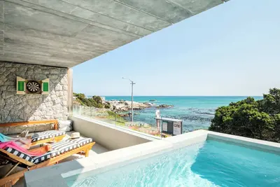Image de Modern Seaside Apartment w/ Incredible Views (Lillamton)