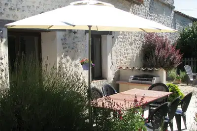 Image de Limerac child-friendly pigeonnier, heated pool, toddlers pool, wheelchair access