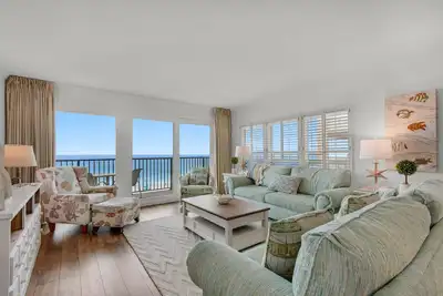 Image de 🌅Beach Front~Balcony Views~Beachfront Pool~Tennis~3br Sea Oats 601