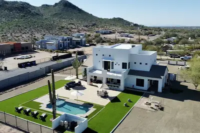 Image de Stunning Az 1+ Acre Estate w\/ Breathtaking Mtn View
