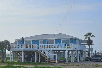 Image de Escape to Paradise at The Salty Roux: Beachside Bungalow with Huge Private Deck!